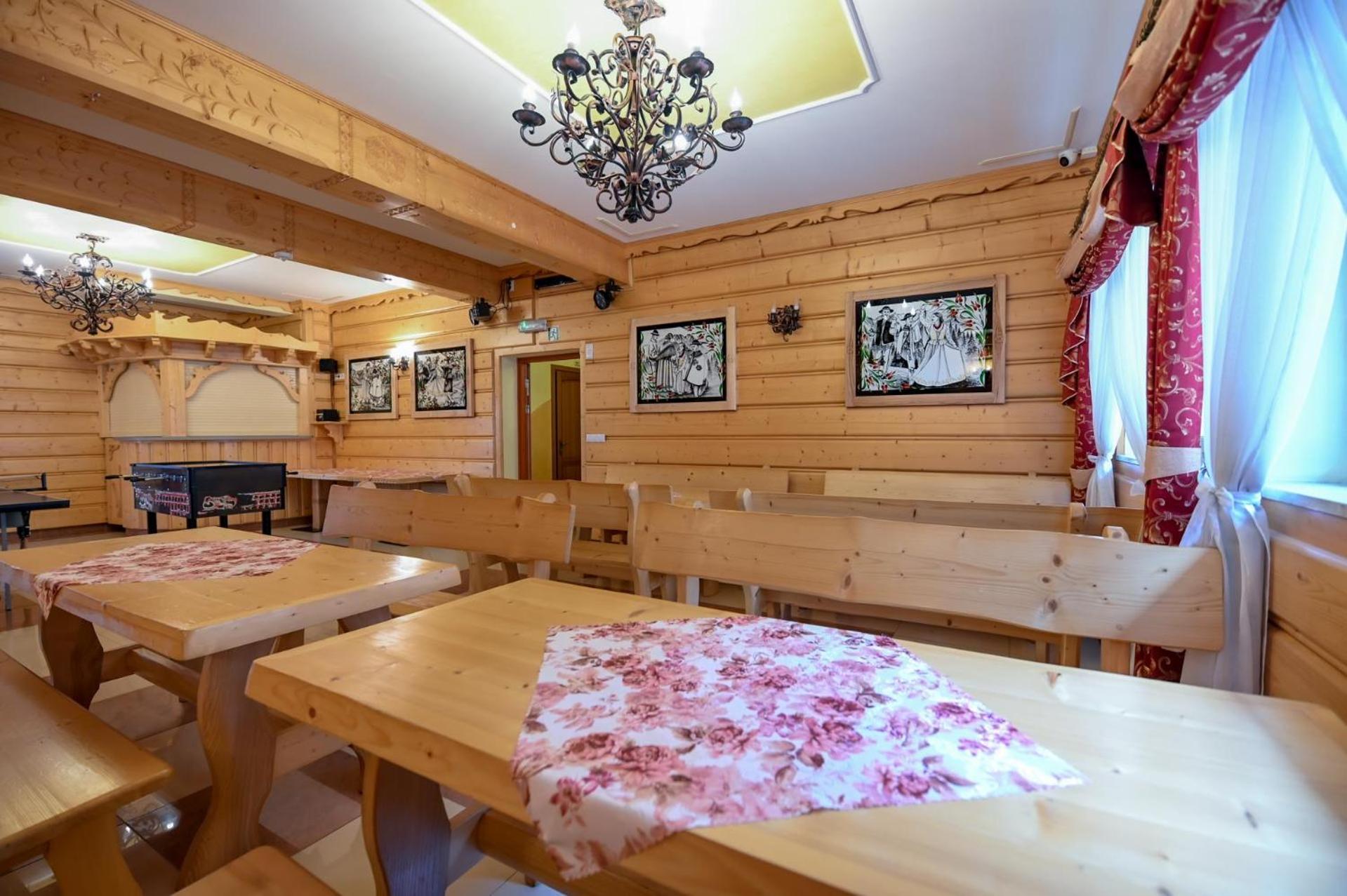 Pod Tatrami 2 - Swietna Lokalizacja, Obok Przystanku Ski Busa Oraz Restauracji, Duzy Parking Bialka Tatrzanska Exterior photo